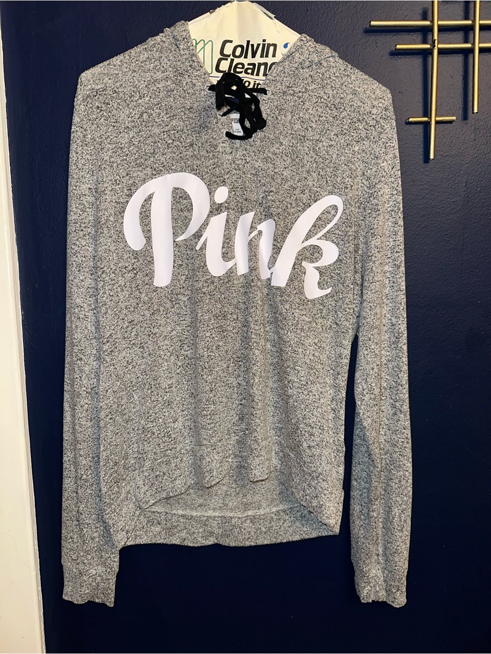 PINK women’s Logo Hoodie size L